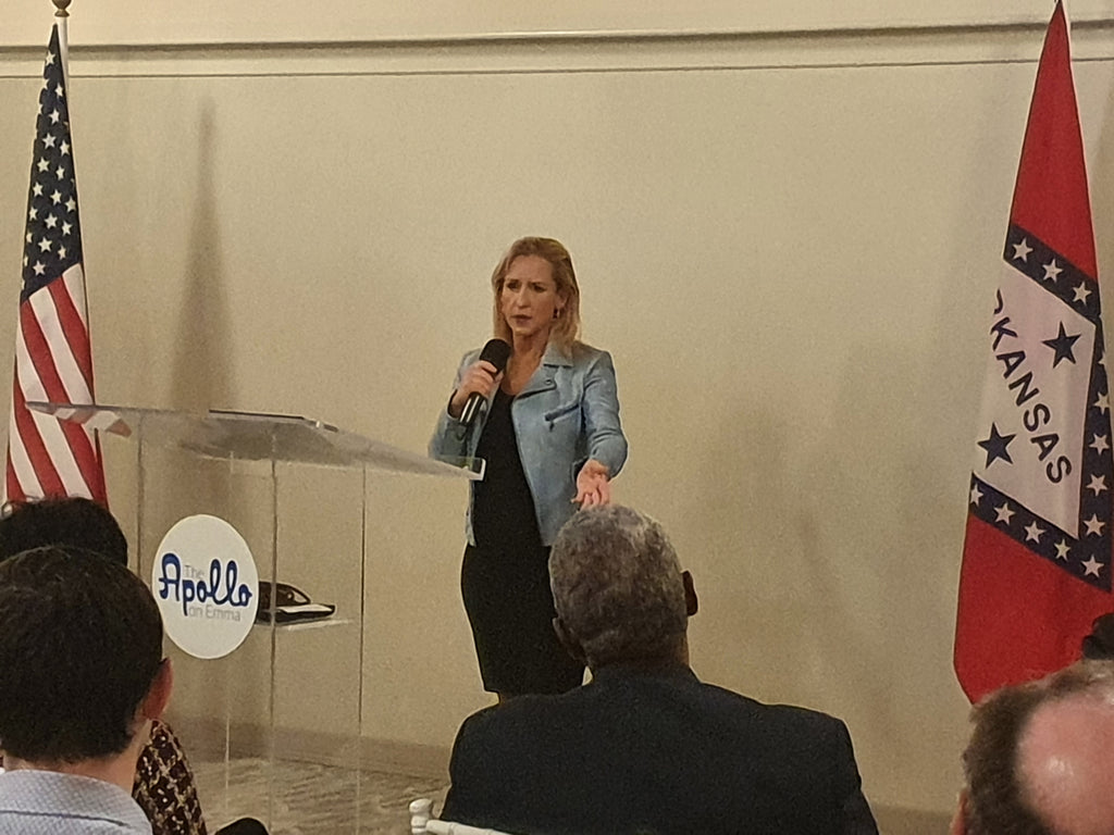 Attorney General Leslie Rutledge Addresses Washington County Republicans About Campaign for Governor